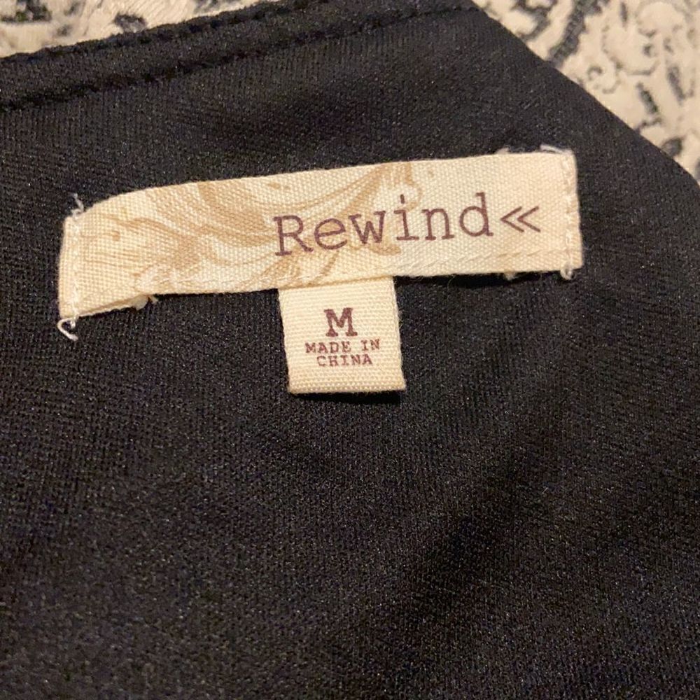 Rewind Textured Dress - Picture 5 of 7